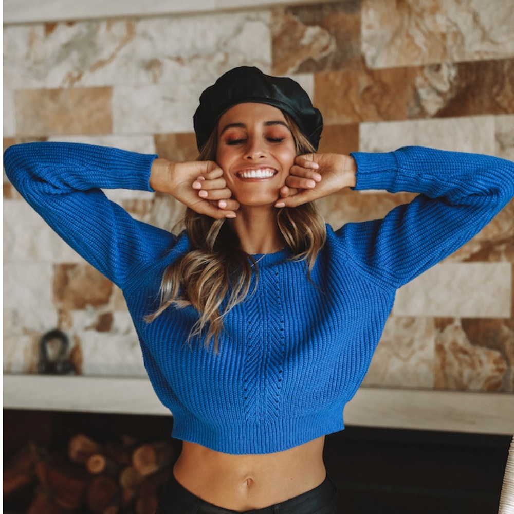 Crop knit sweater